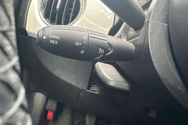 Hvid Fiat 500 fra 2018