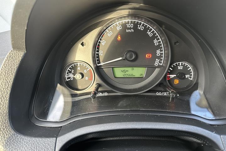 Grå Skoda Citigo fra 2016