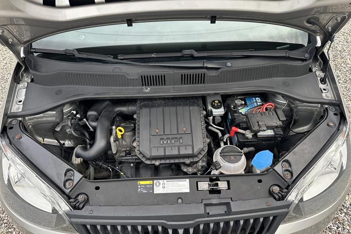 Grå Skoda Citigo fra 2016