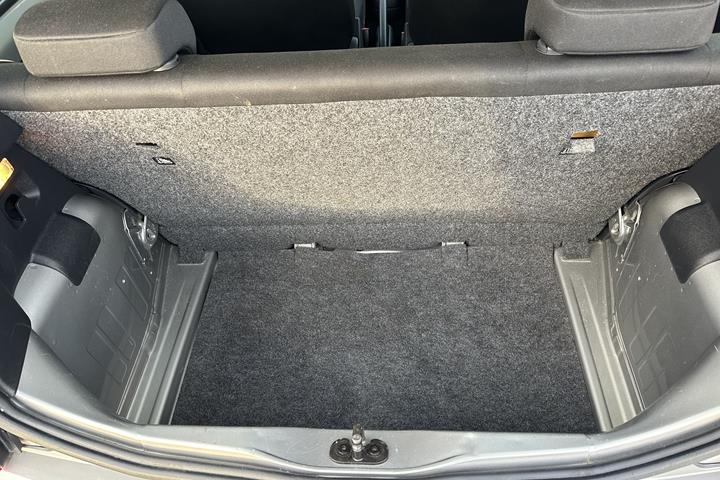 Grå Skoda Citigo fra 2016