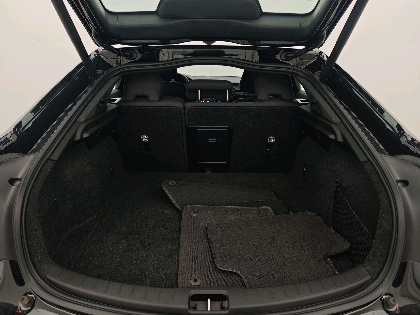 Sort Polestar 2 fra 2022