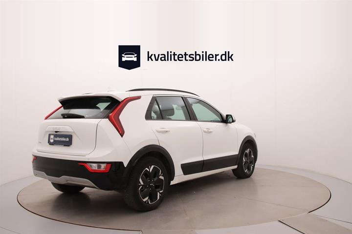 Hvid Kia Niro EV fra 2024
