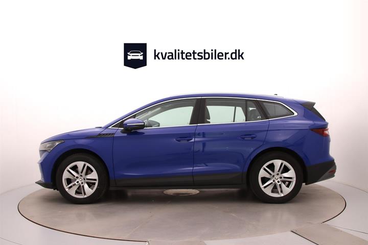 Blå Skoda Enyaq fra 2022