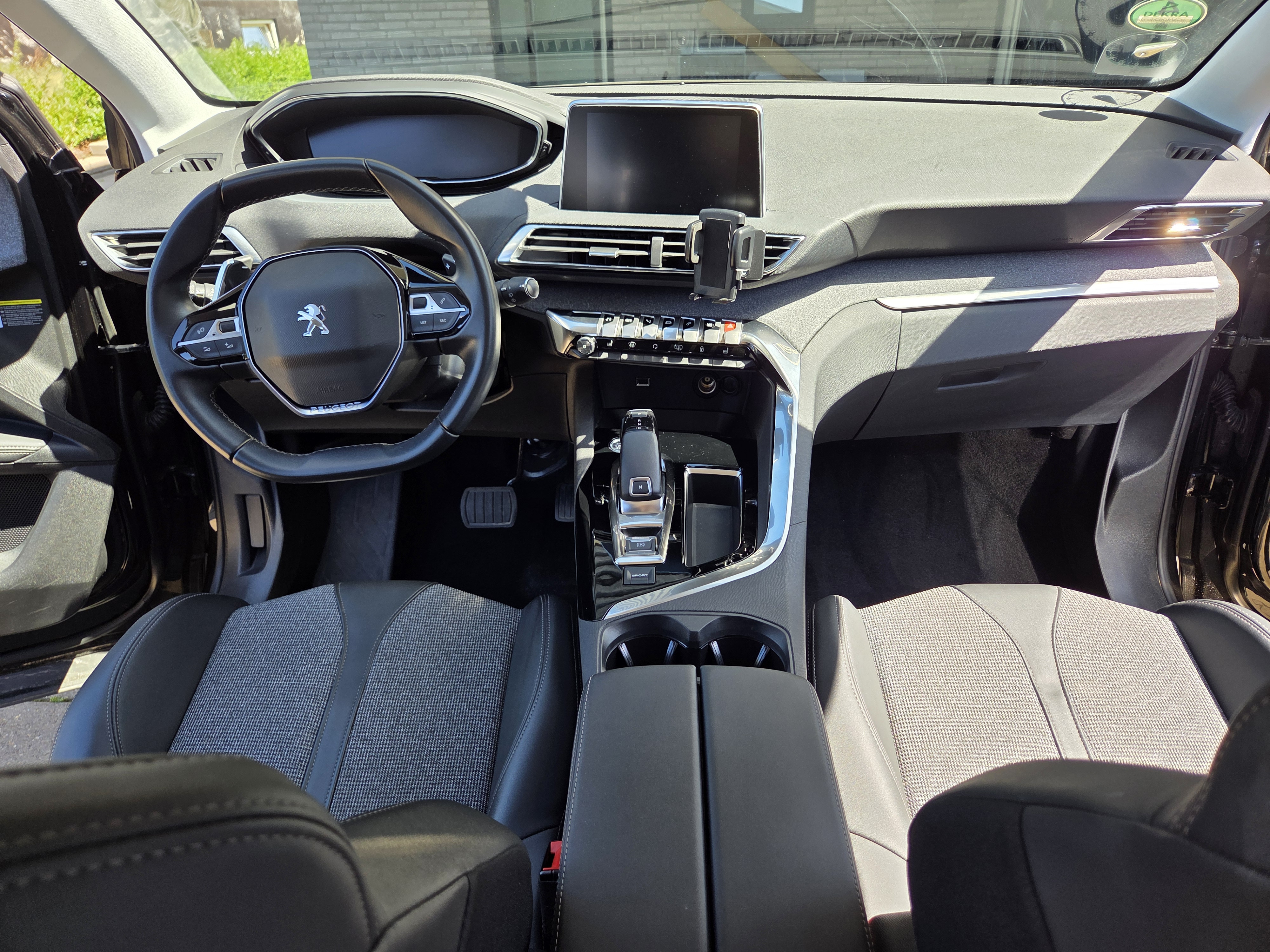 Sort Peugeot 5008 fra 2020