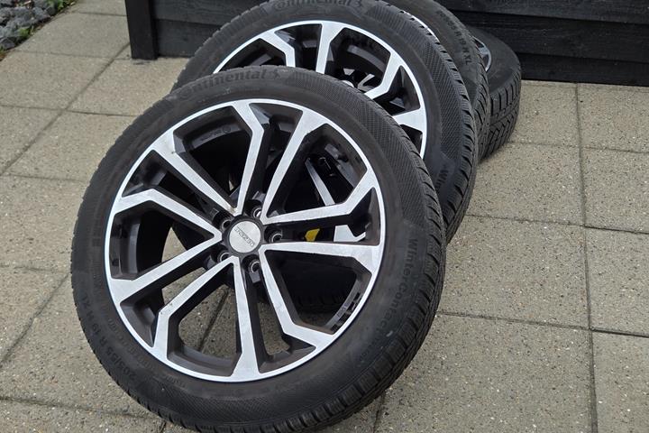 Sort Peugeot 5008 fra 2020