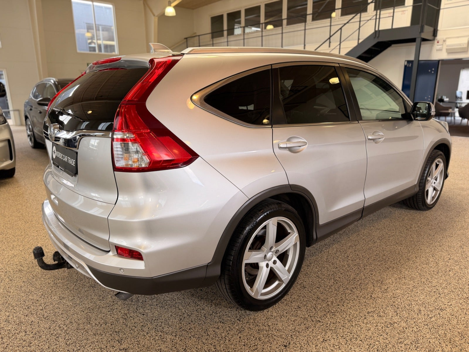 Sølv Honda CR-V fra 2015