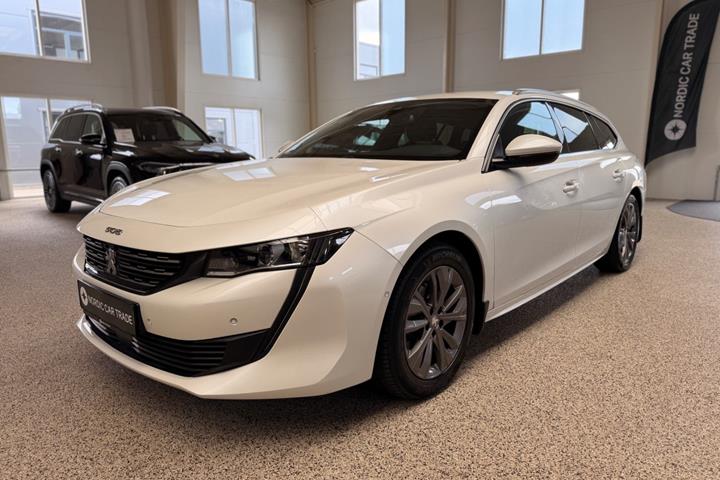 Hvid Peugeot 508 fra 2020