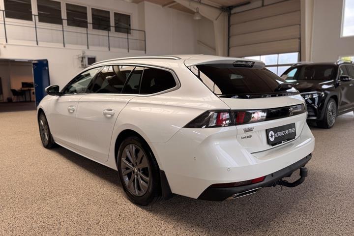 Hvid Peugeot 508 fra 2020