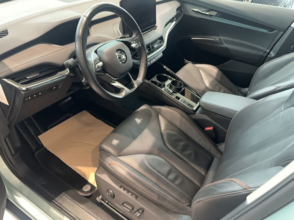 Grøn Skoda Enyaq fra 2021