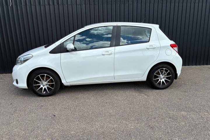 undefined Toyota Yaris fra 2011