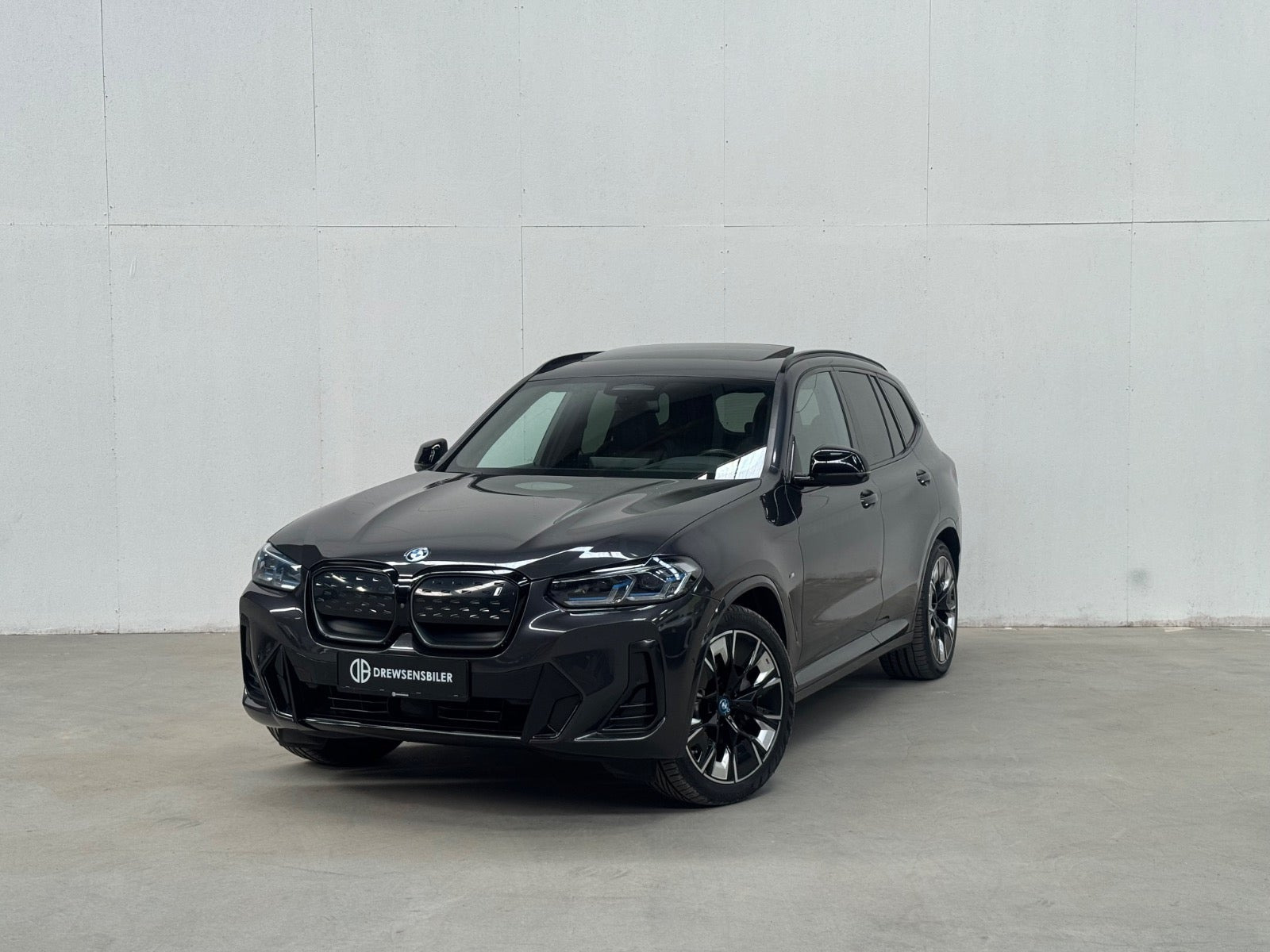BMW iX3 Charged Plus M-Sport