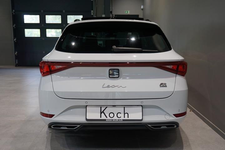 Hvid Seat Leon fra 2021