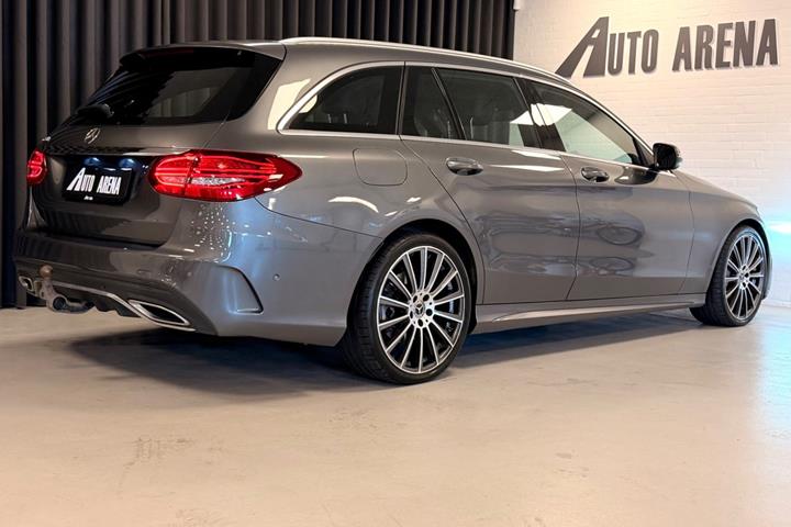 Grå Mercedes C220 d fra 2019