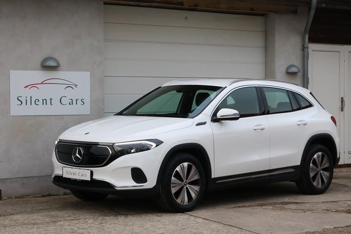 Hvid Mercedes EQA250 fra 2022