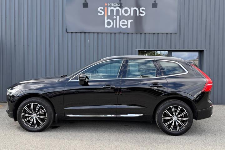 Sort Volvo XC60 fra 2020