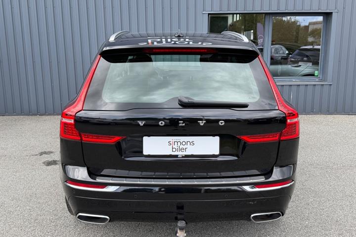 Sort Volvo XC60 fra 2020