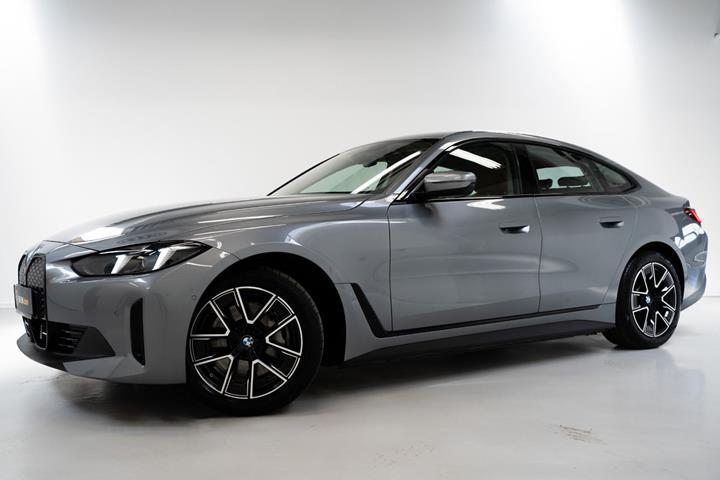 undefined BMW i4 fra 2025