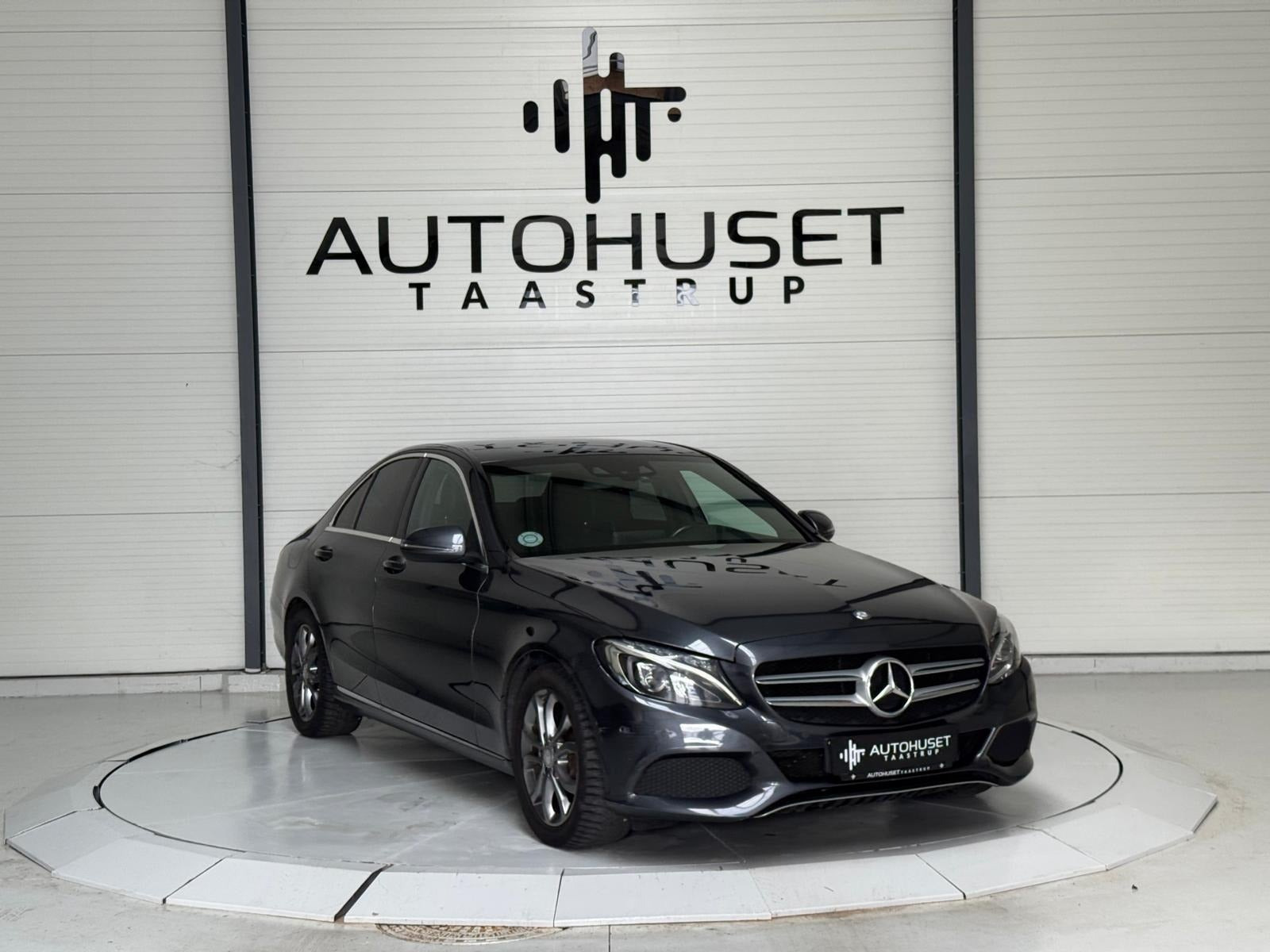 Grå Mercedes C200 d fra 2015
