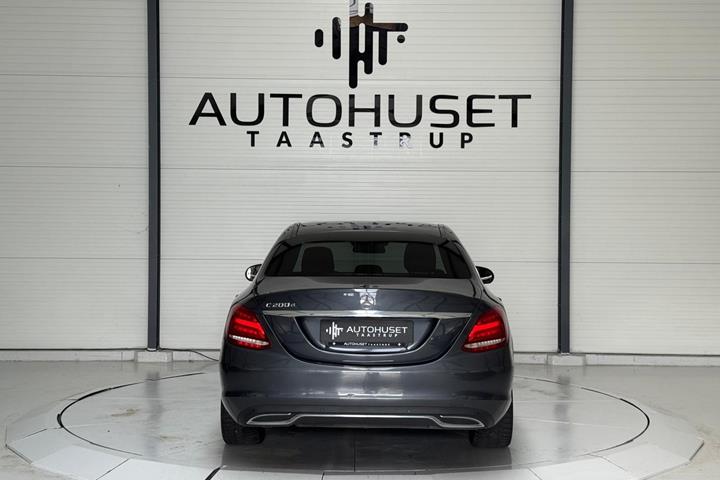 Grå Mercedes C200 d fra 2015