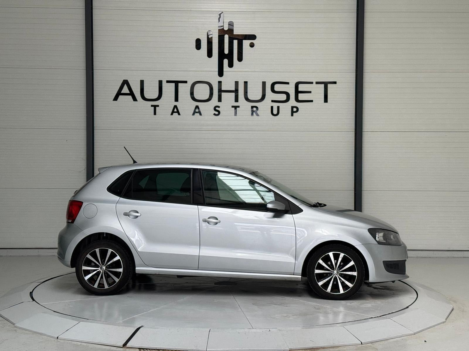 Sølv VW Polo fra 2013