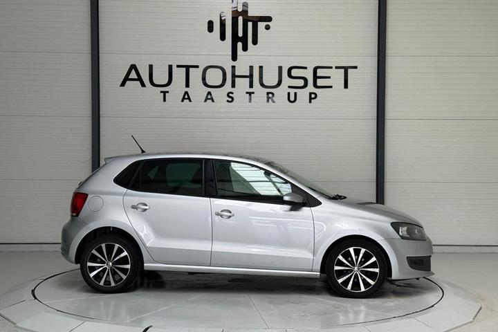 Sølv VW Polo fra 2013
