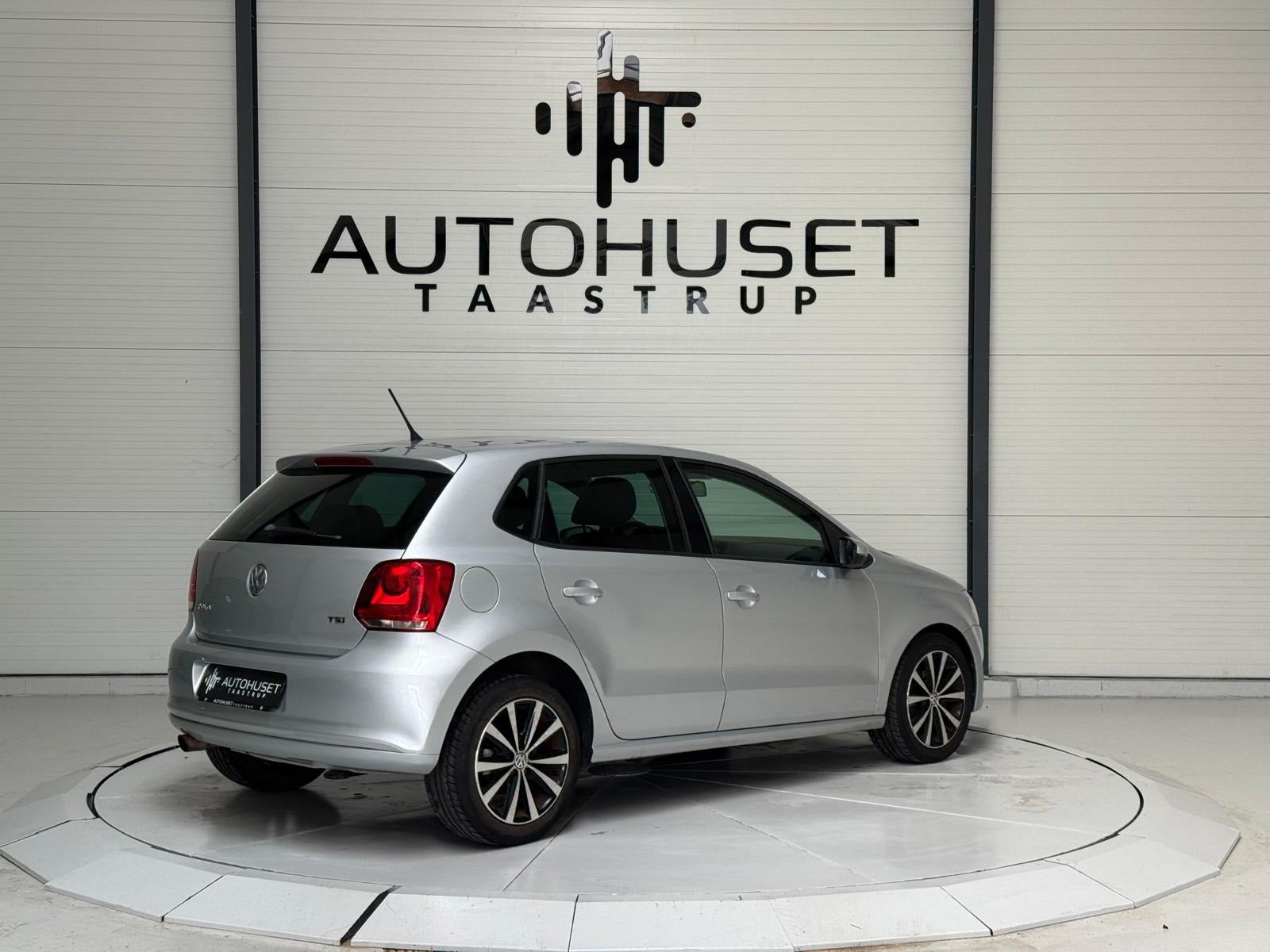 Sølv VW Polo fra 2013