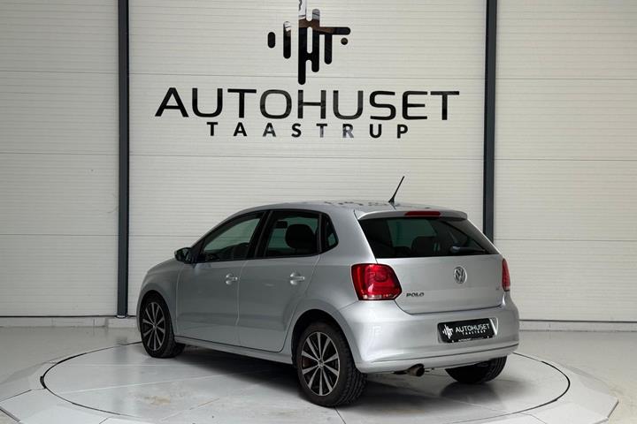 Sølv VW Polo fra 2013