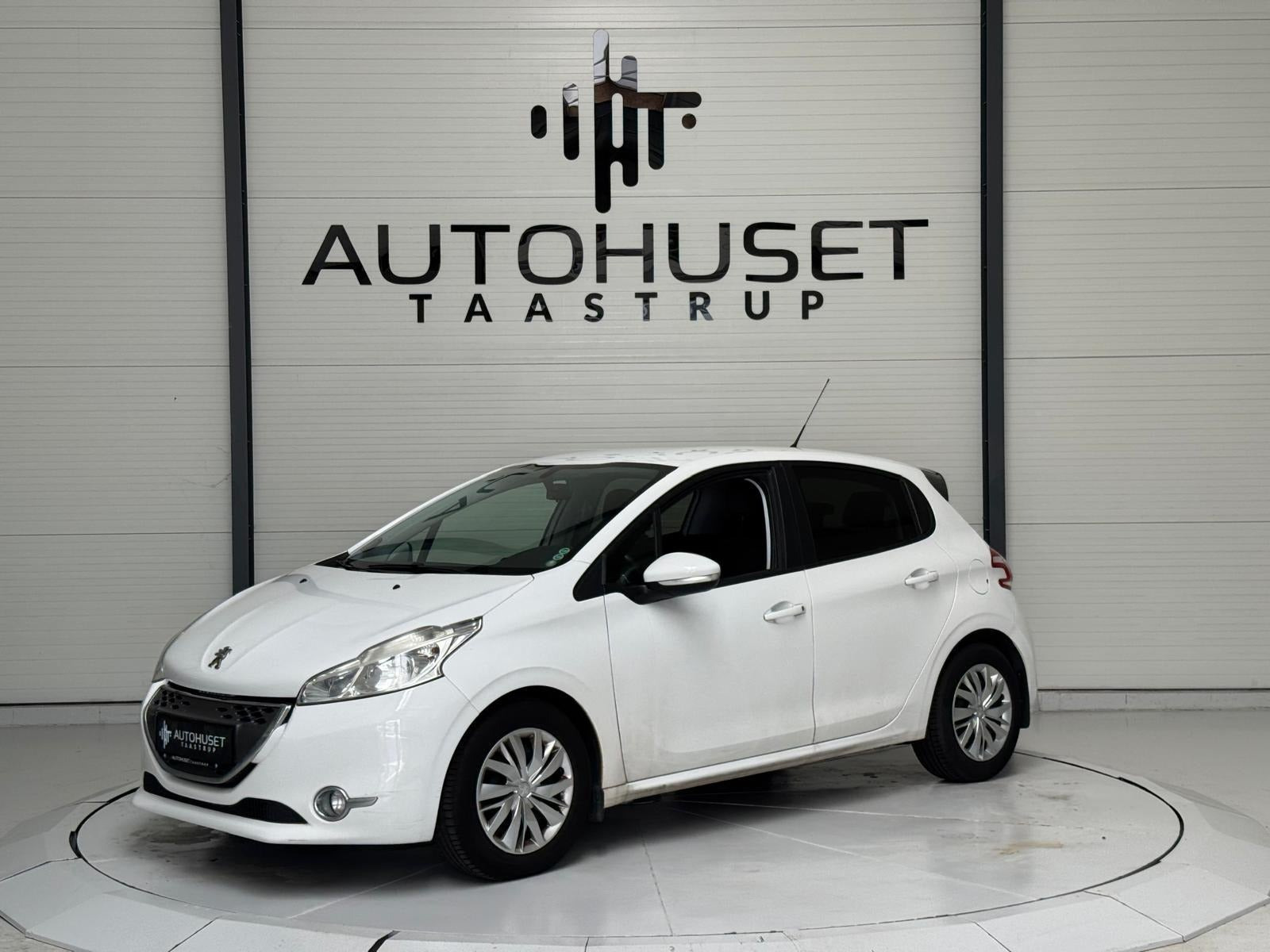 Hvid Peugeot 208 fra 2012