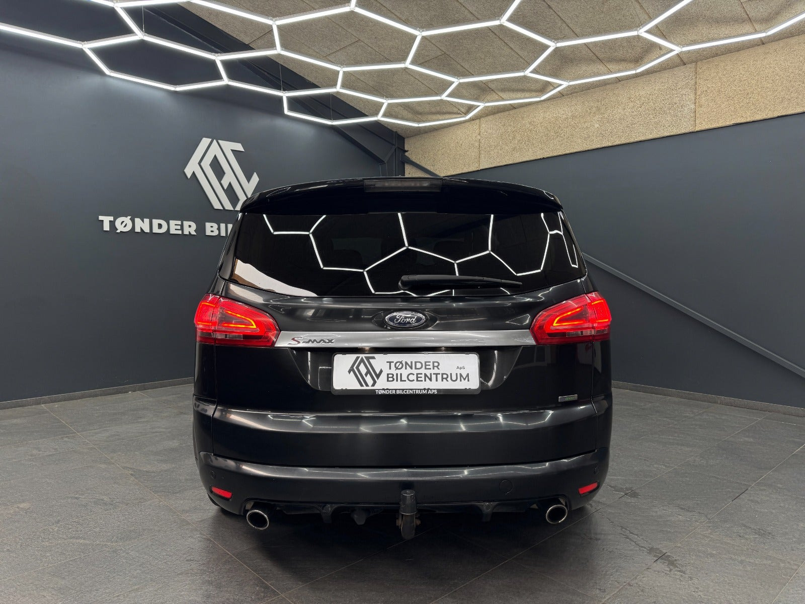 Sort Ford S-MAX fra 2014