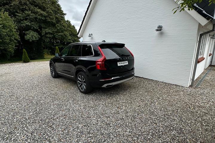 Sort Volvo XC90 fra 2019