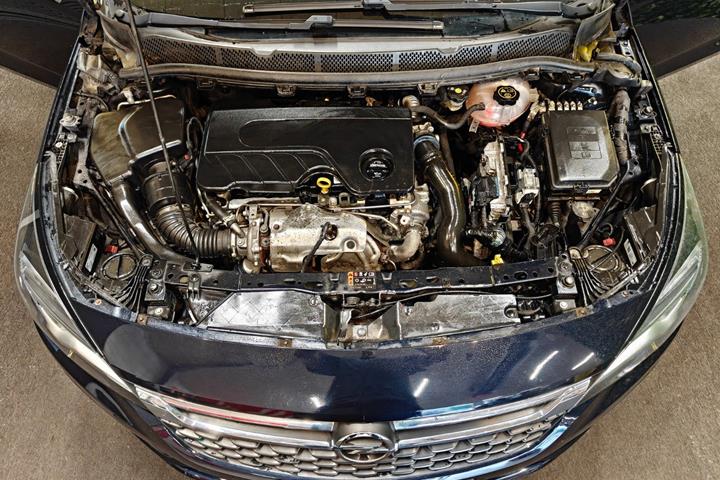 undefined Opel Astra fra 2019