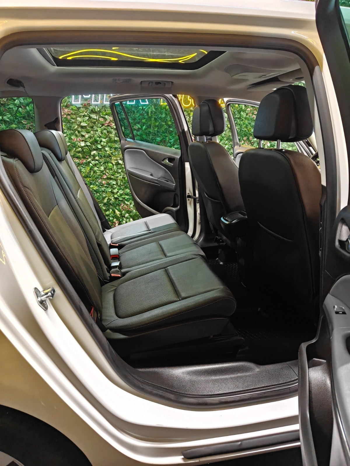 undefined Opel Zafira Tourer fra 2013