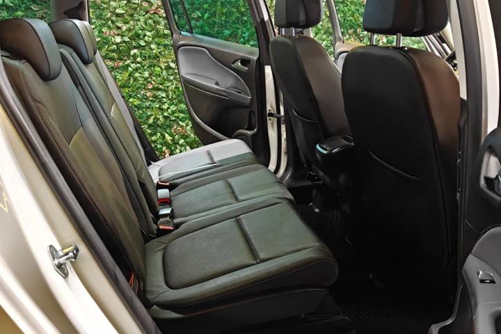 undefined Opel Zafira Tourer fra 2013