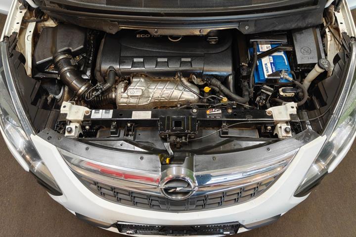 undefined Opel Zafira Tourer fra 2013