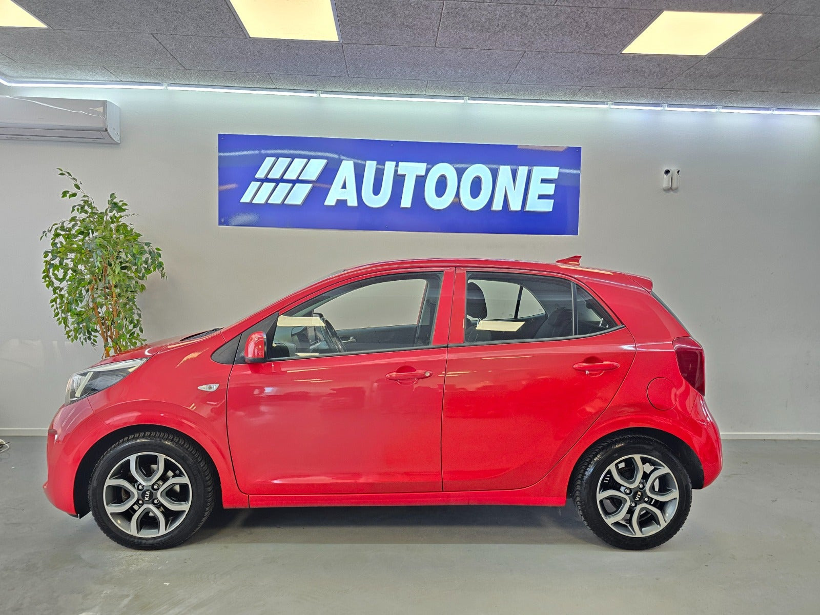Rød Kia Picanto fra 2019