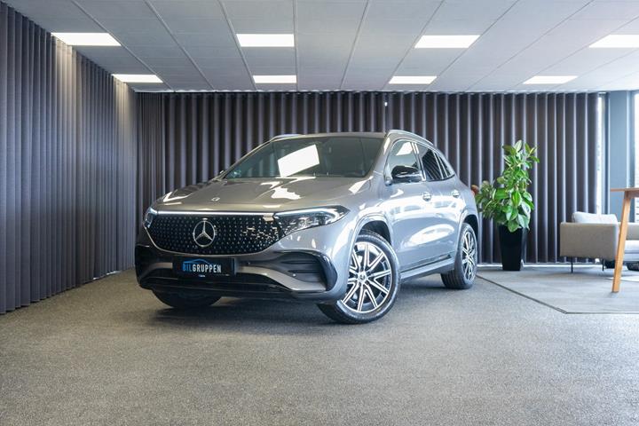 Grå Mercedes EQA250 fra 2024