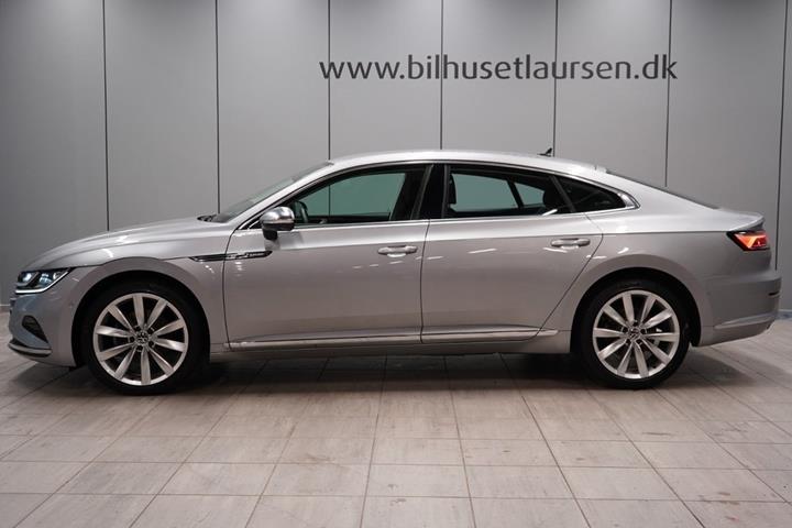 Sølv VW Arteon fra 2021