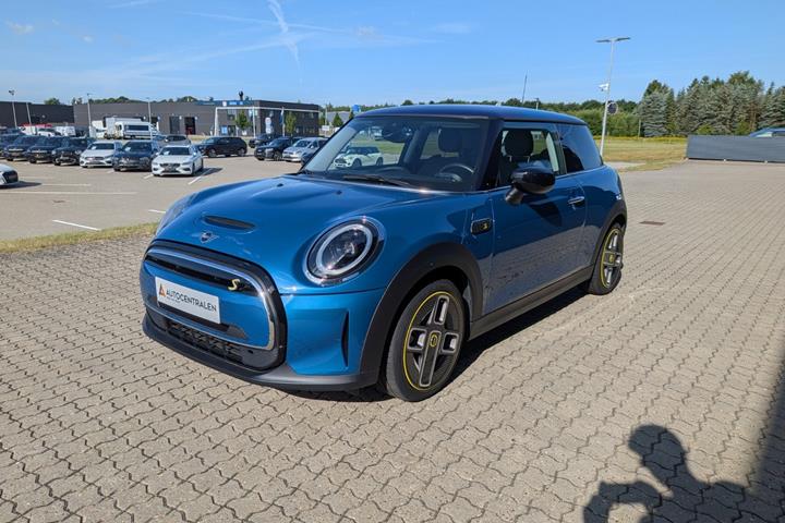 Blå Mini Cooper SE fra 2023