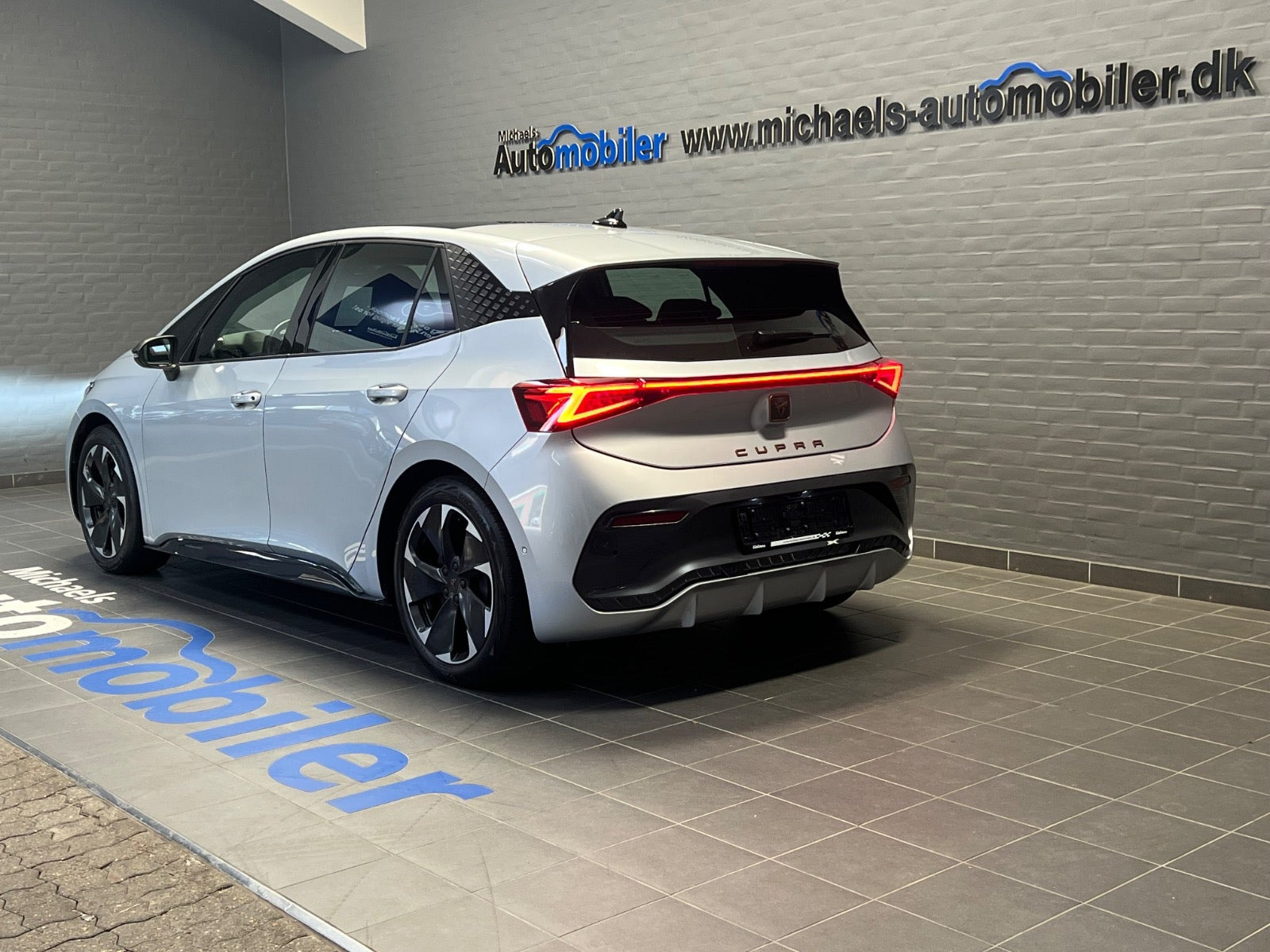 Sølv Cupra Born fra 2024
