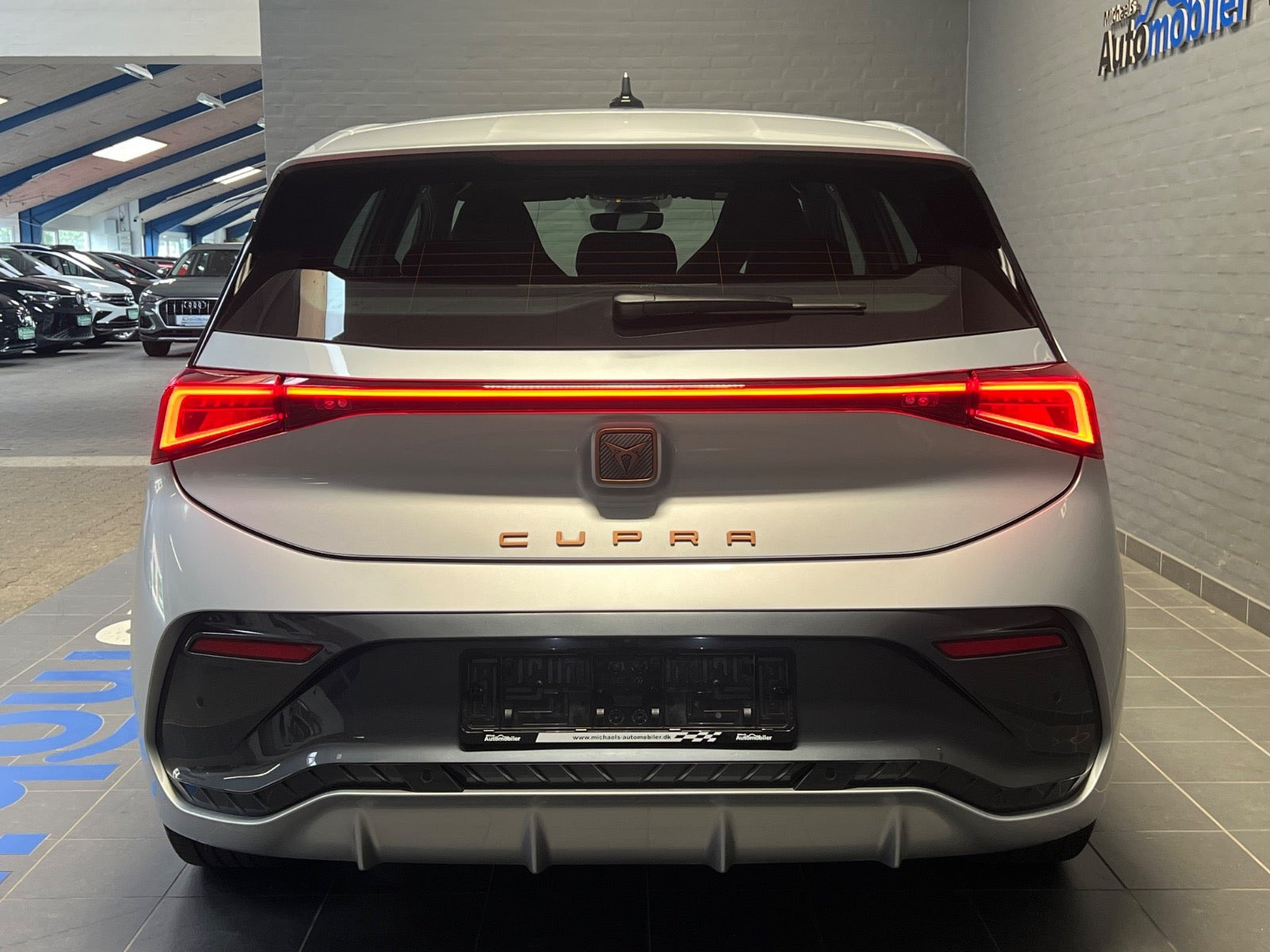Sølv Cupra Born fra 2024