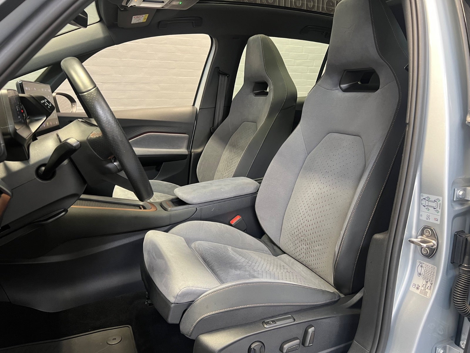 Sølv Cupra Born fra 2024