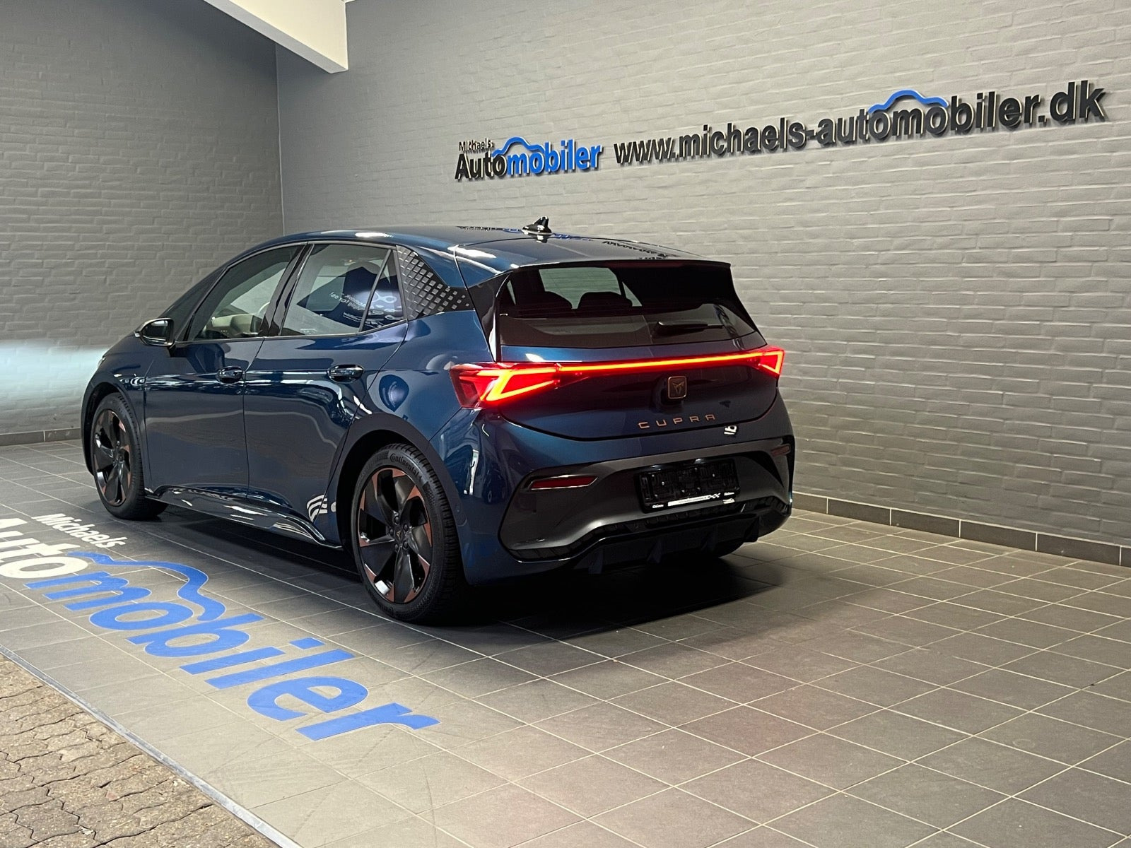 Blå Cupra Born fra 2023