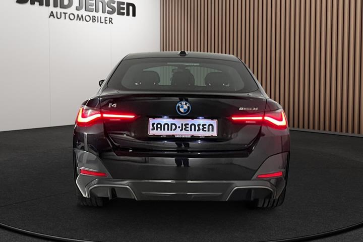 Sort BMW i4 fra 2024