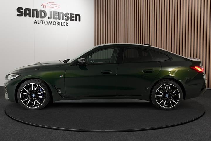 Grøn BMW i4 fra 2024