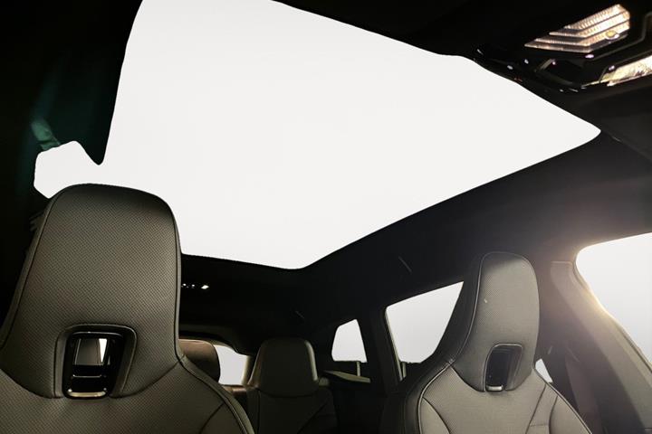 Sort BMW iX fra 2025