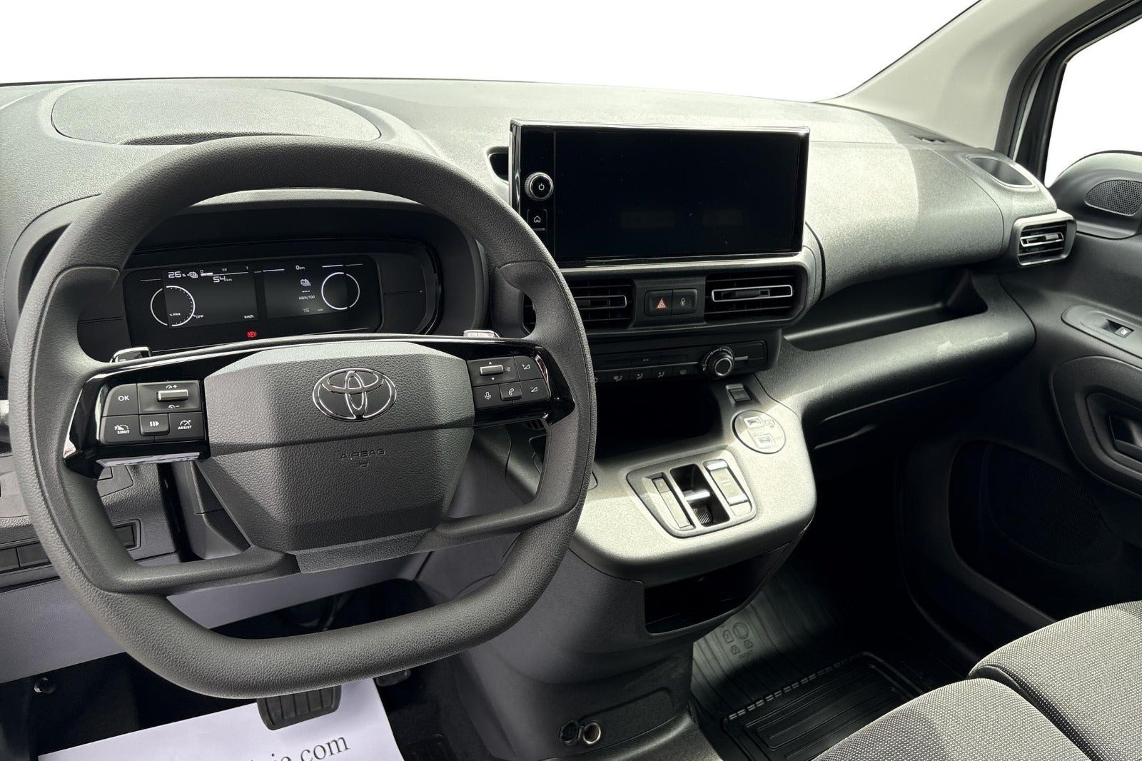 Hvid Toyota ProAce City fra 2026