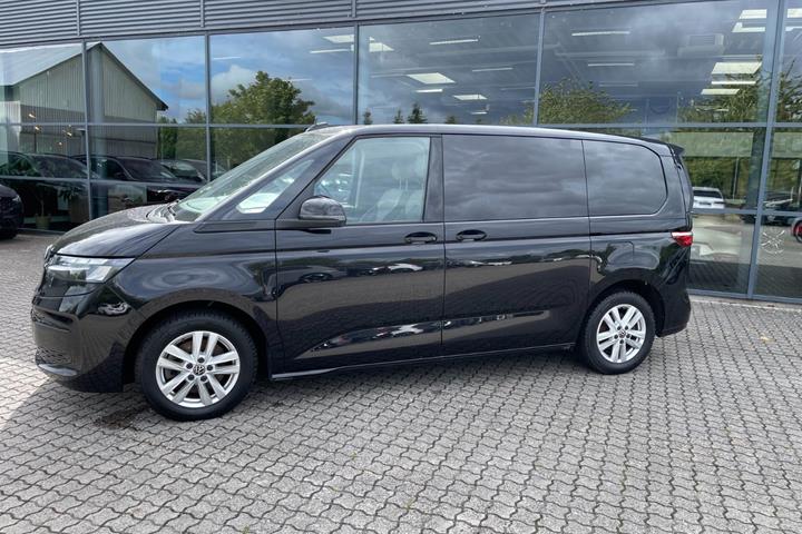 Sort VW Multivan fra 2023
