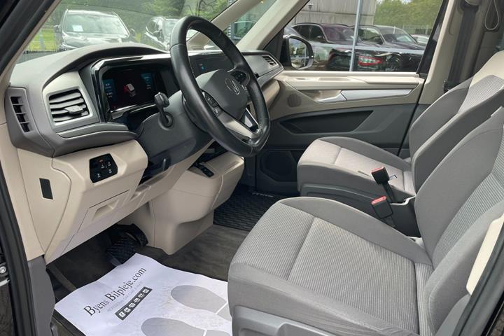 Sort VW Multivan fra 2023