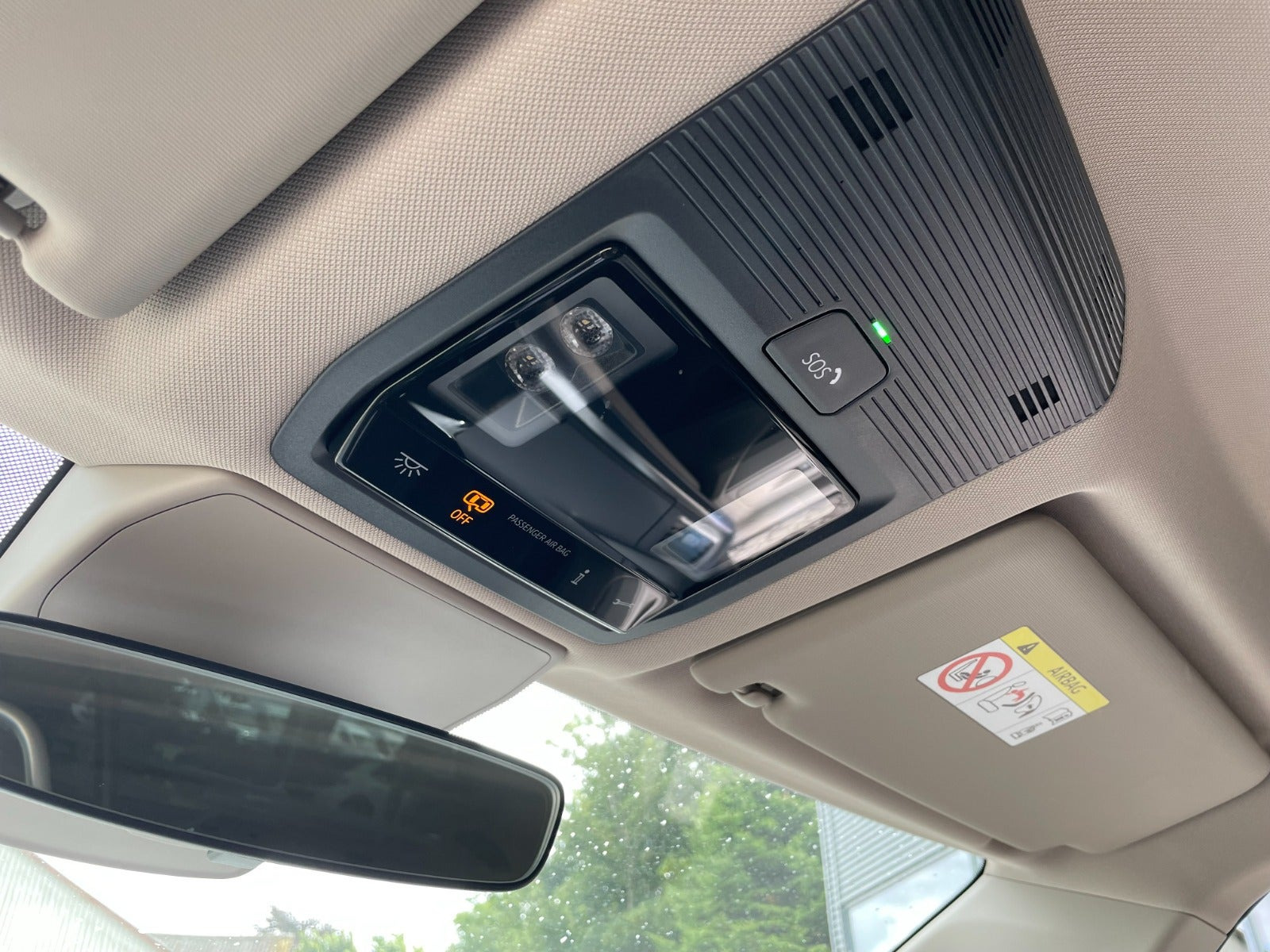 Sort VW Multivan fra 2023