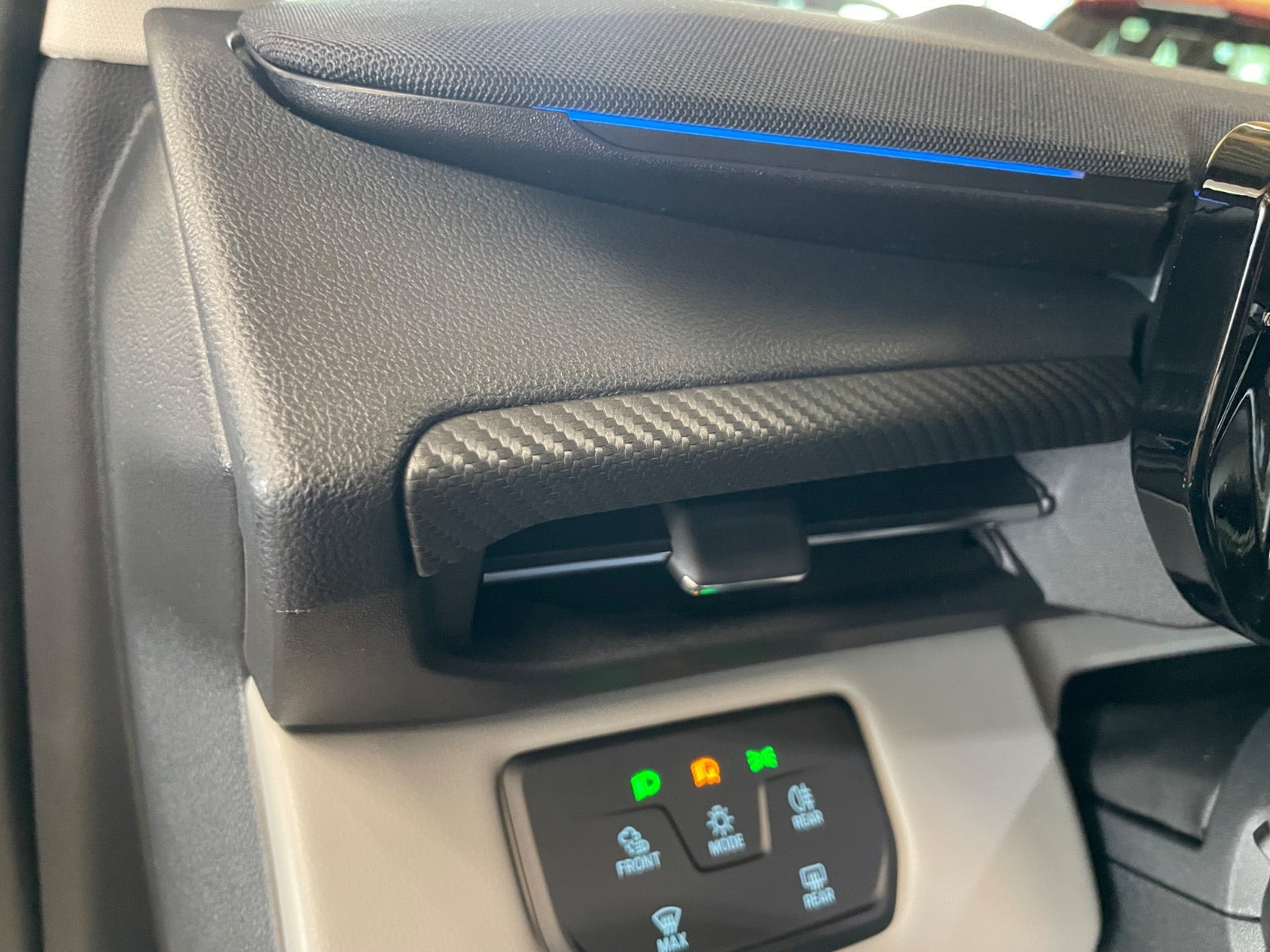 Hvid Ford Explorer fra 2025